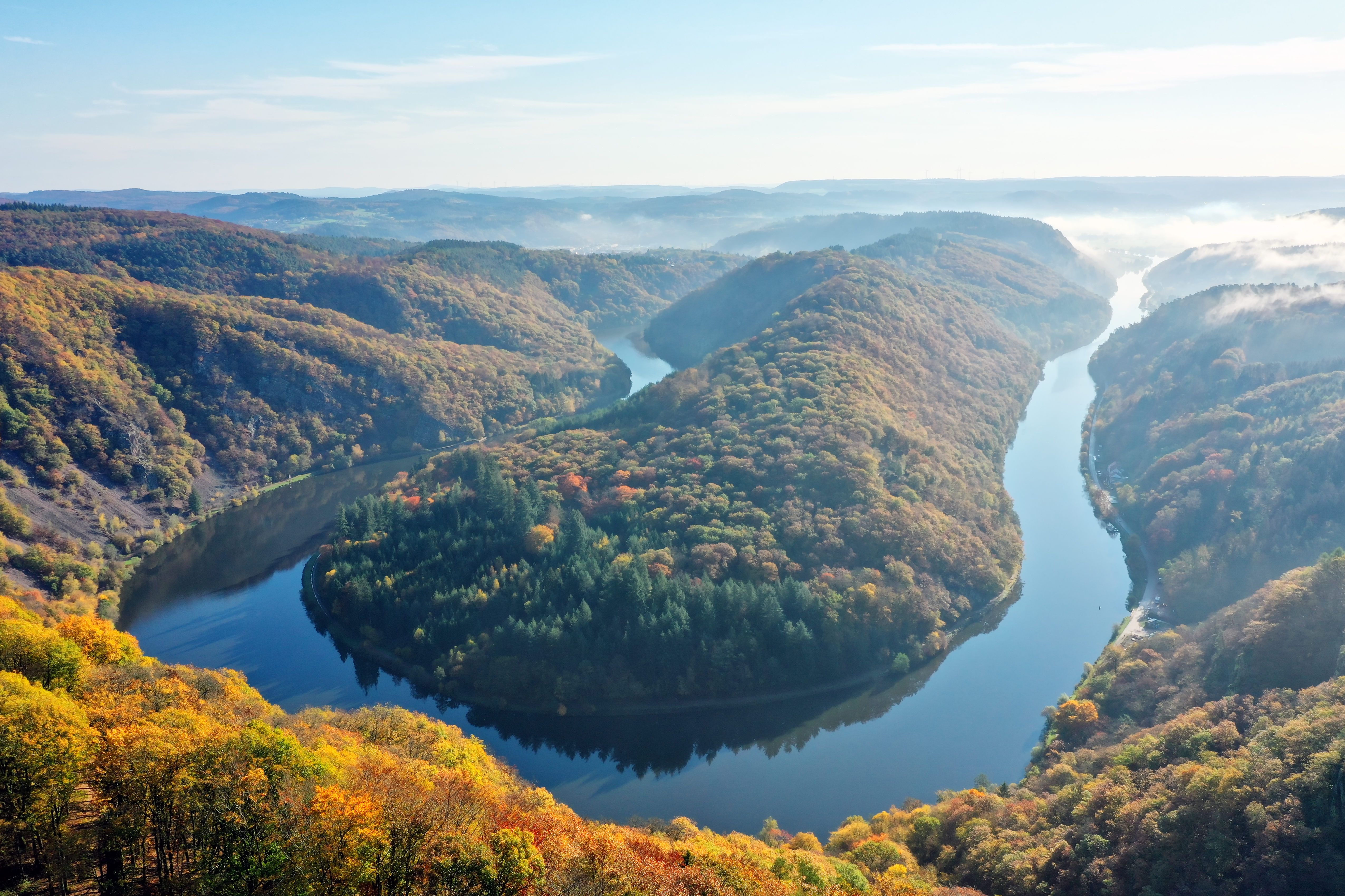 Saarschleife bei Mettlach im Herbst