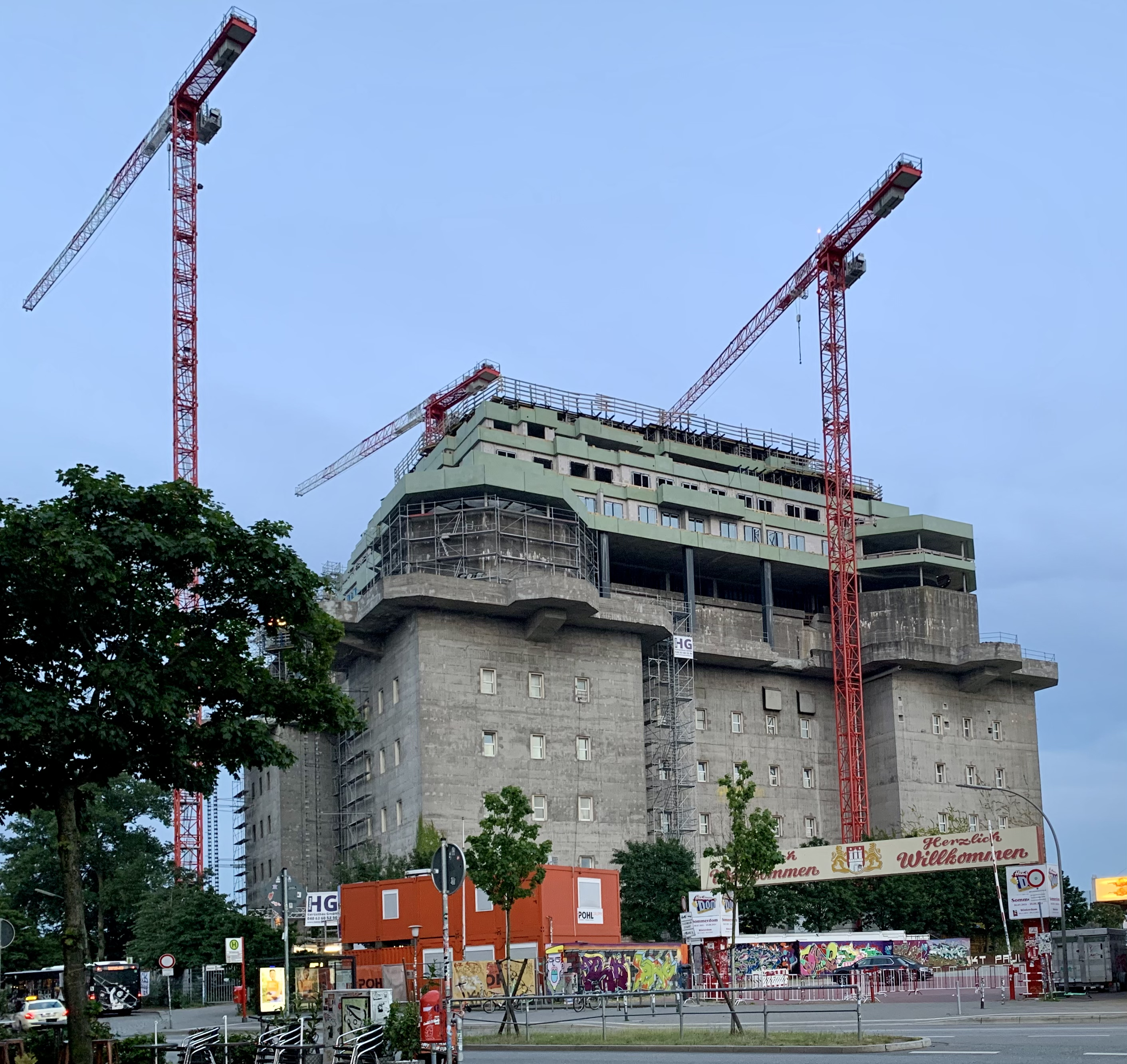  Construction, Construction Crane, Transportation, Truck, Vehicle, Car, Person, Bus, Fire Hydrant, Hydrant