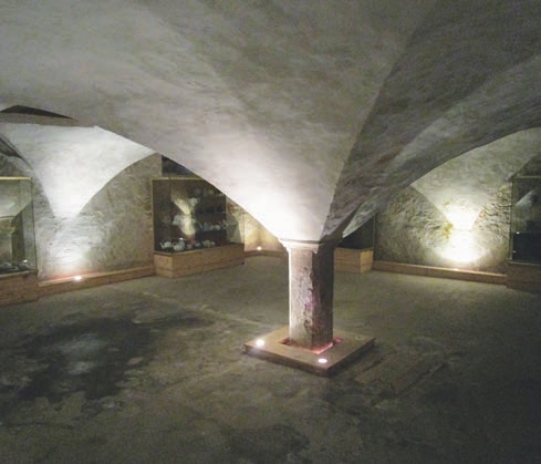  Crypt, Dungeon