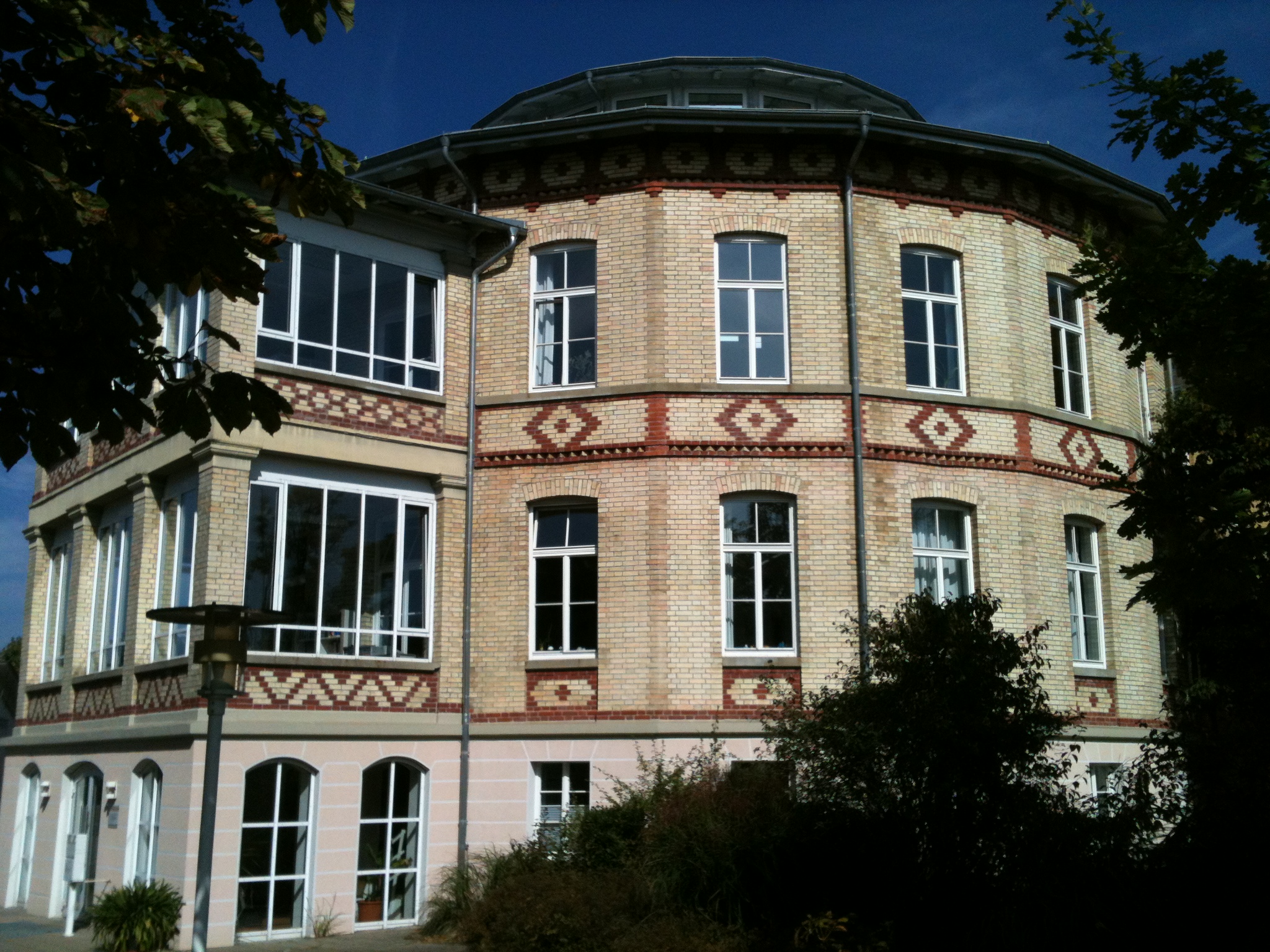 building, hospital, music hall