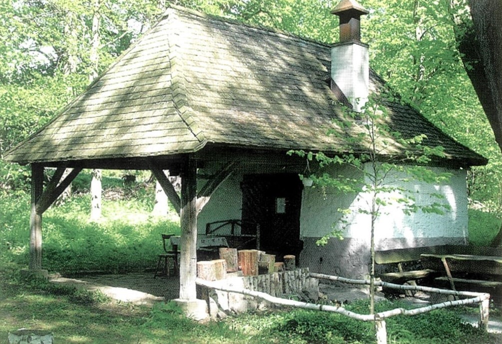  Architecture, Building, Outdoors, Shelter, Cottage, House, Housing, Countryside, Hut, Nature, Rural, Cabin, Chair, Furniture