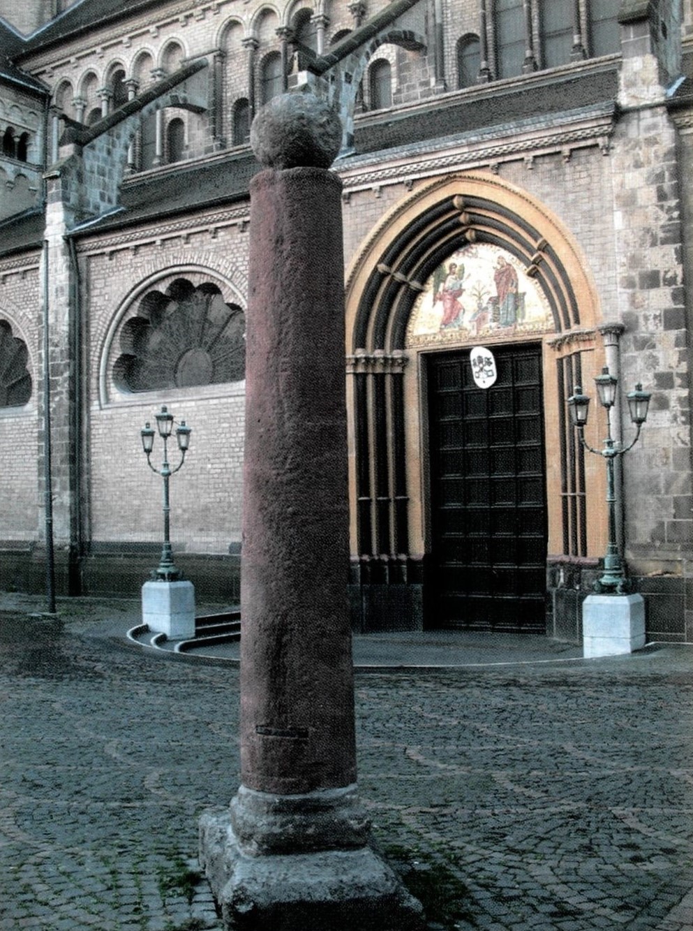  Arch, Architecture, Gothic Arch, Building, Monastery, Person, Pillar
