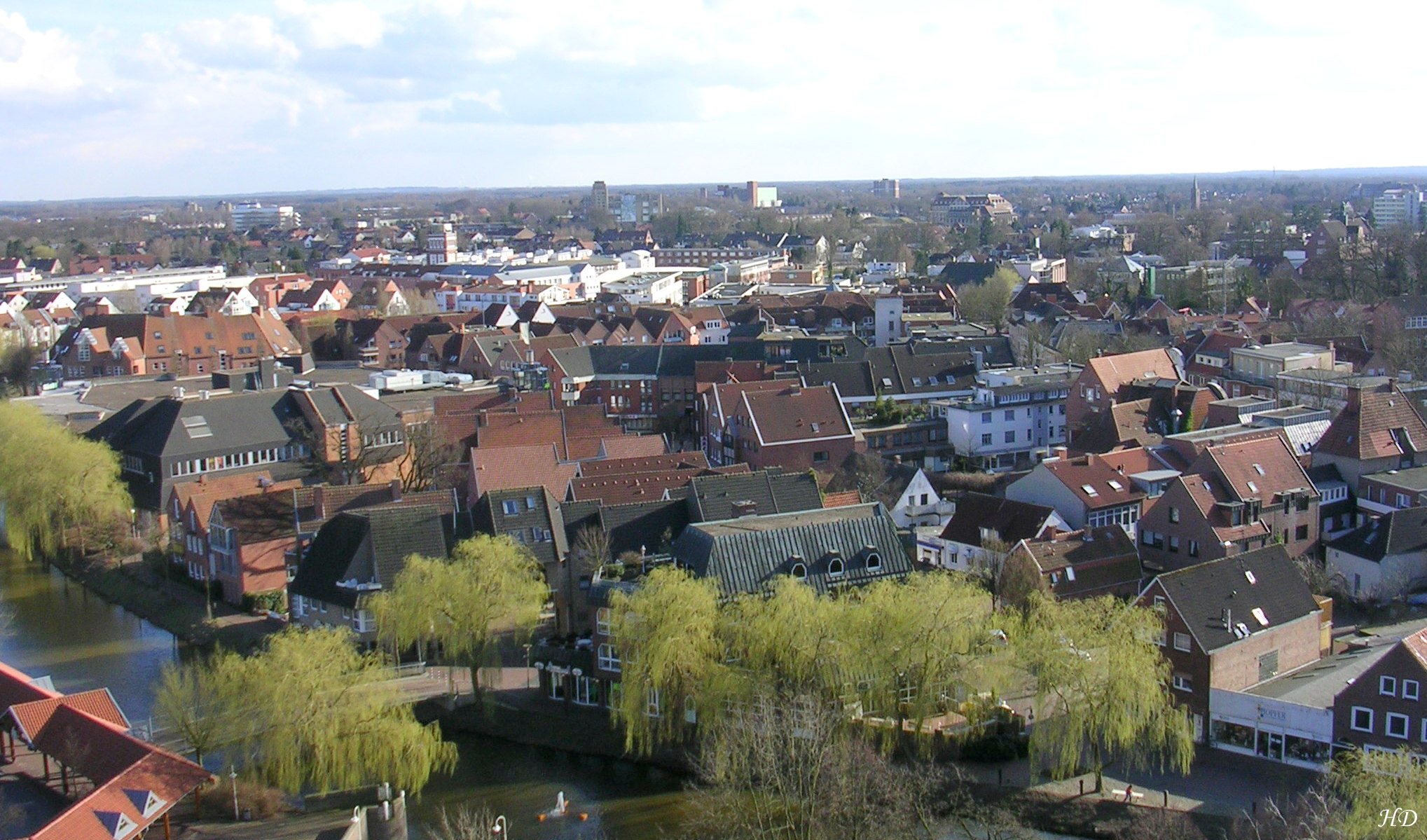 Neighborhood, Outdoors, Architecture, Building, Housing, Suburb, House, Roof, Cityscape, Urban